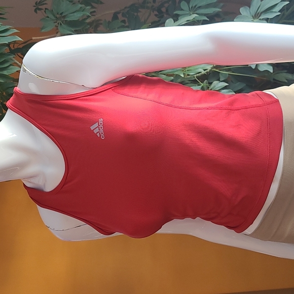 Adidas sport top - Picture 2 of 4